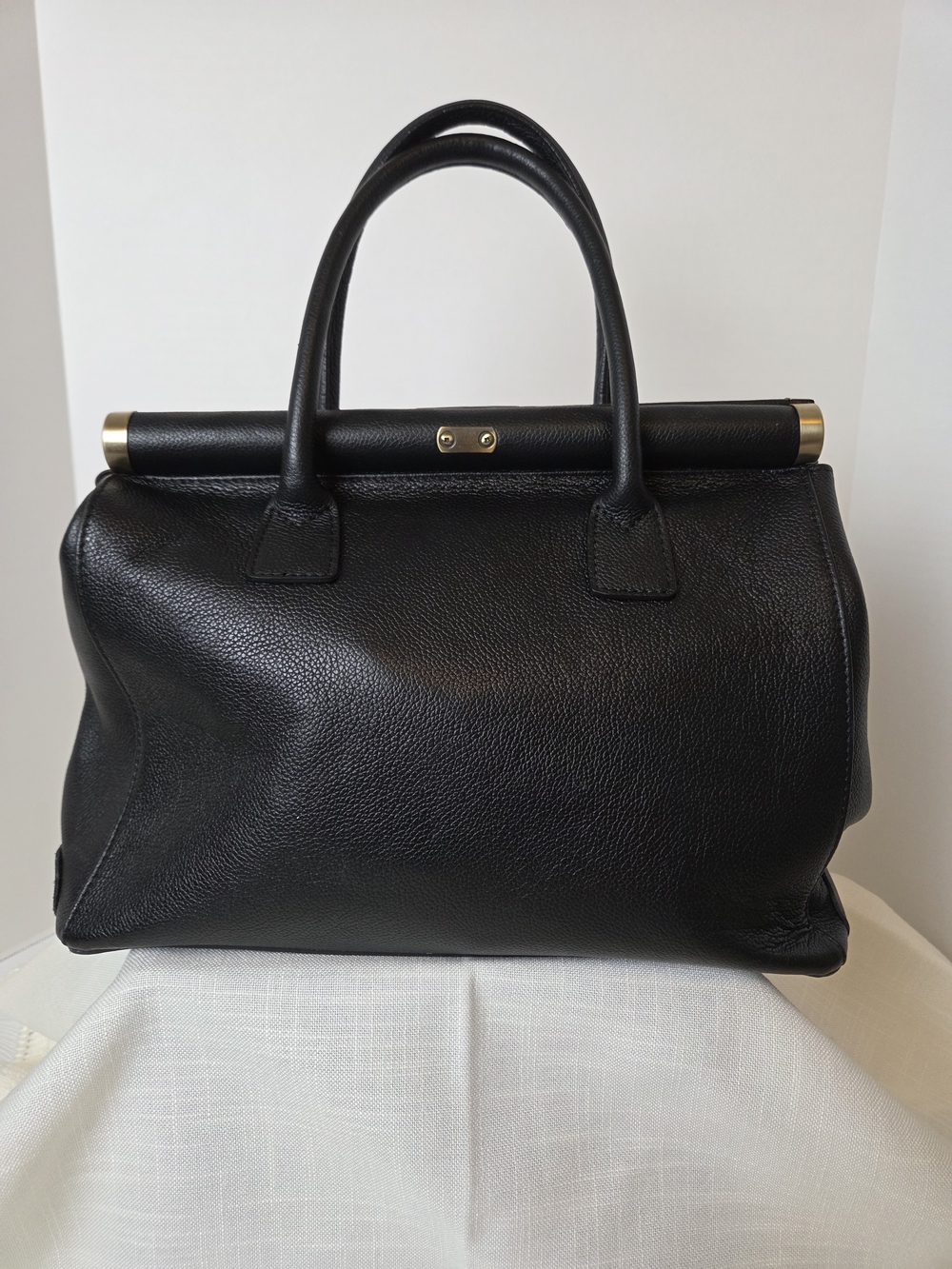 Black Leather Top-Handle Women's Bag with Gold Hardware - Picture 2 of 9